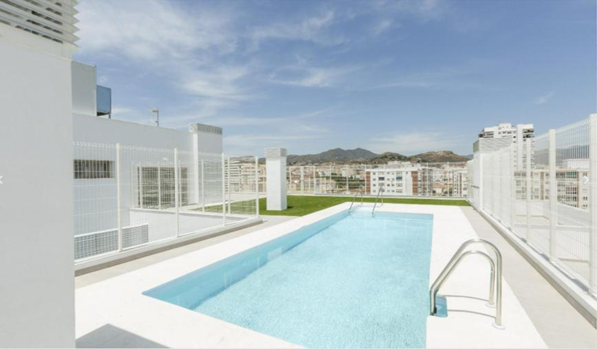 Fabuloso Apartamento Nuevo Con Parking Y Piscina Málaga Eksteriør billede
