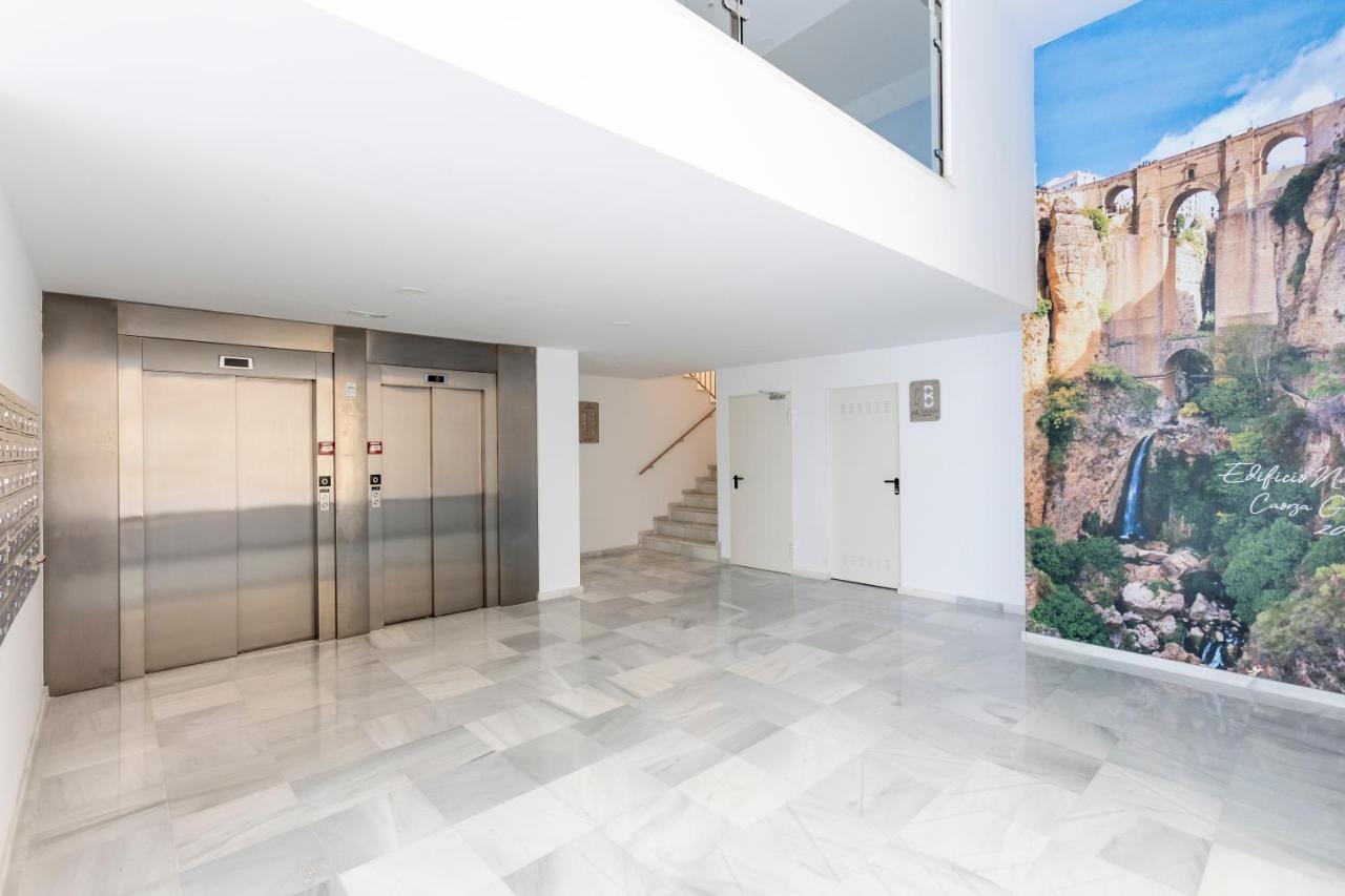 Fabuloso Apartamento Nuevo Con Parking Y Piscina Málaga Eksteriør billede