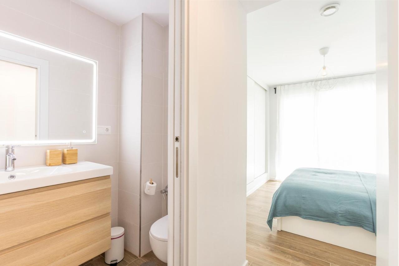 Fabuloso Apartamento Nuevo Con Parking Y Piscina Málaga Eksteriør billede