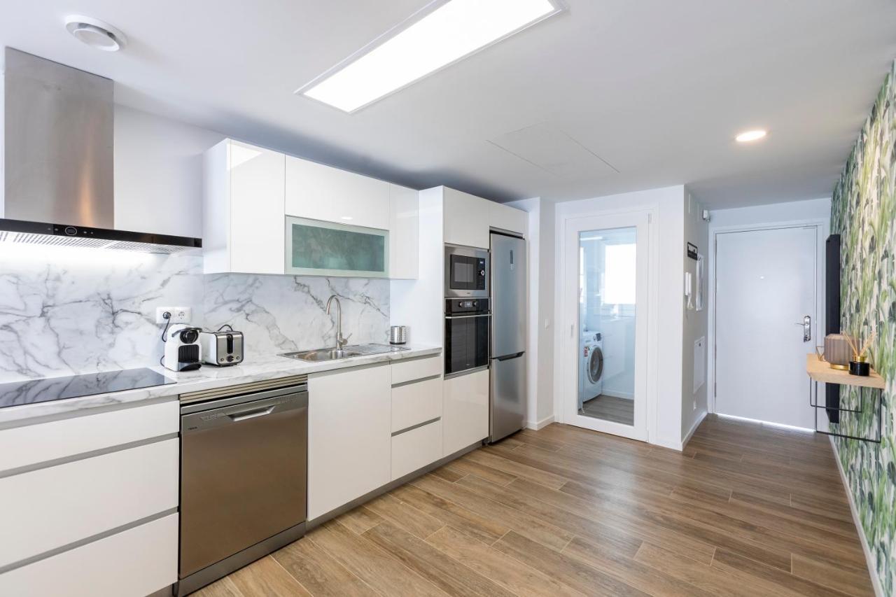 Fabuloso Apartamento Nuevo Con Parking Y Piscina Málaga Eksteriør billede