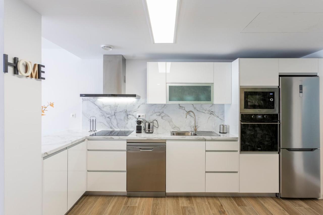 Fabuloso Apartamento Nuevo Con Parking Y Piscina Málaga Eksteriør billede